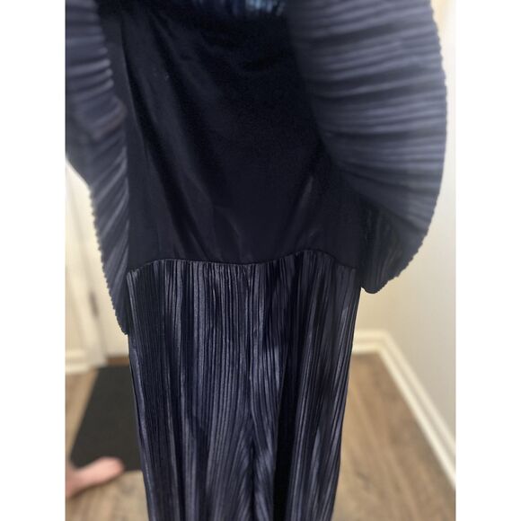 Amanda Uprichard Collina Jumpsuit – Size Medium – Navy - Picture 10 of 12